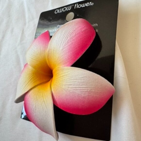 NWT Oluolu Flower Hawaiian Plumeria Flower Hair Clip, OS, Pink + Yellow + White - Picture 5 of 10